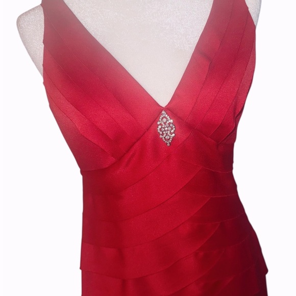 Vintage Red Sleeveless Dress - Picture 2 of 4